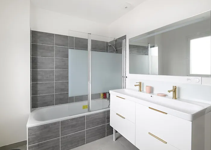 Bienvenue - 500 M De La 쿠르쇨 쉬르 메르